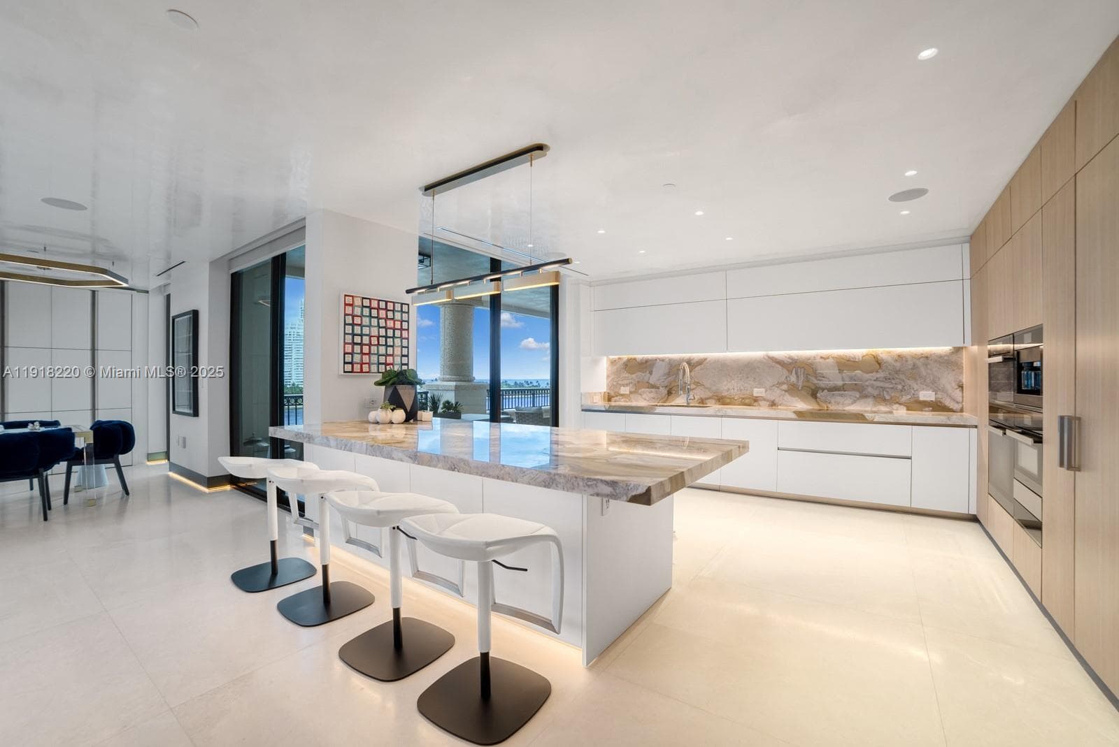 6800 Fisher Island Dr 5