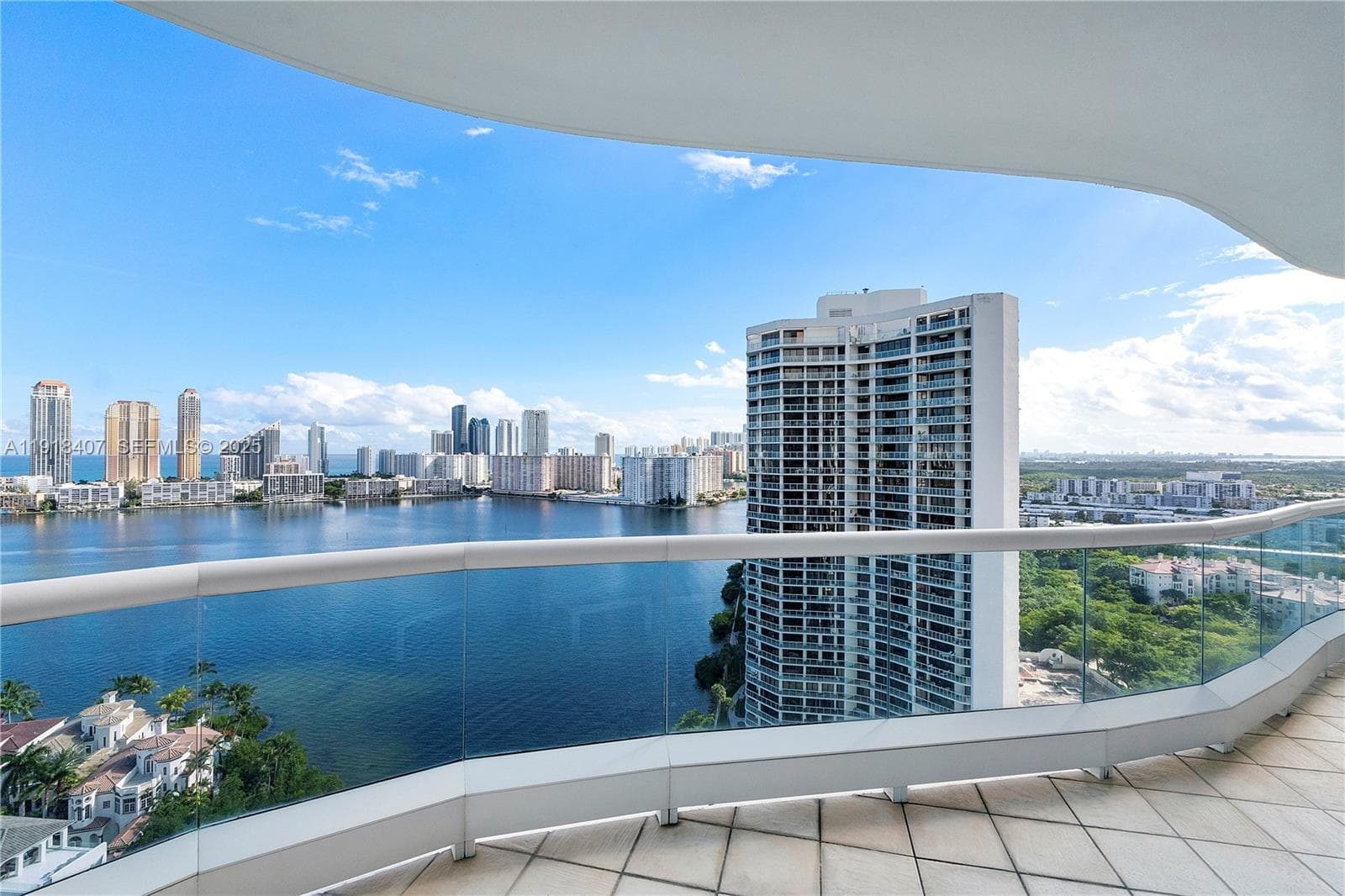 6000 Island Blvd 3