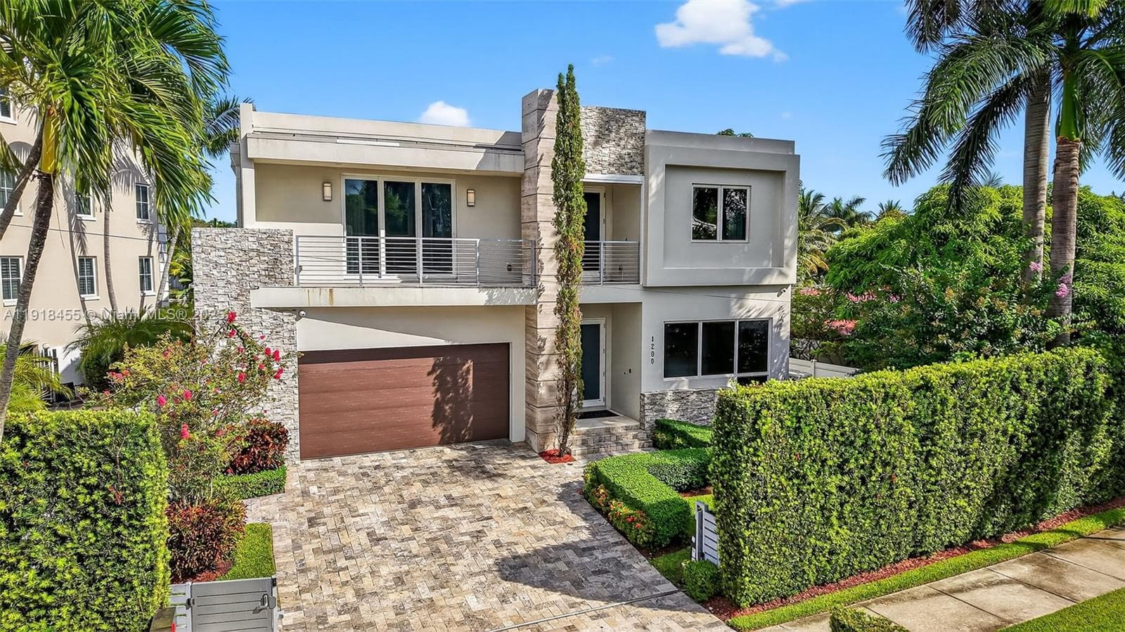 1200 Cordova Rd 1