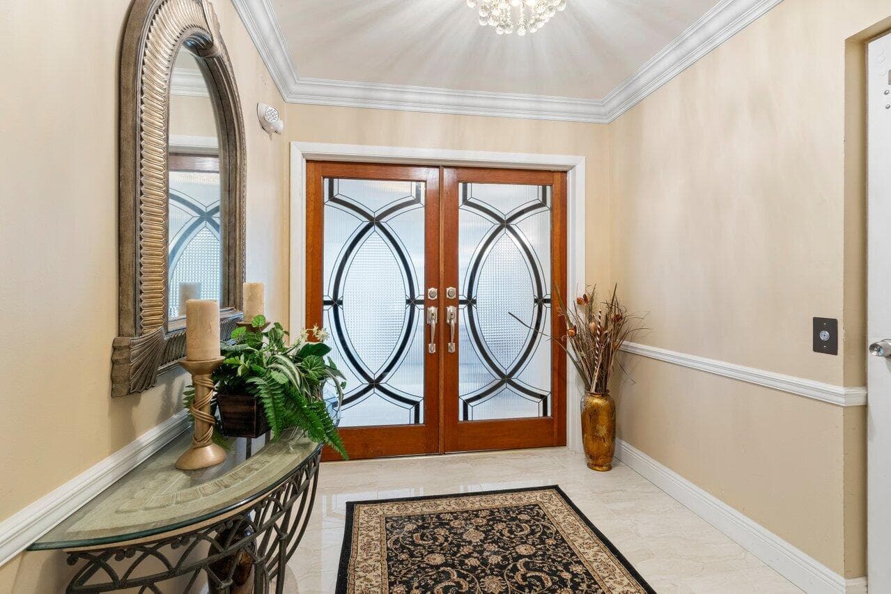 1170 Hillsboro Mile #302 4