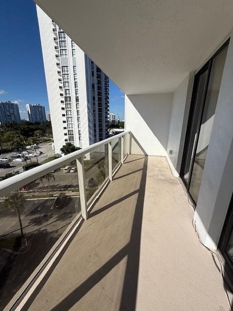 3701 N Country Club Dr 706 photo 6