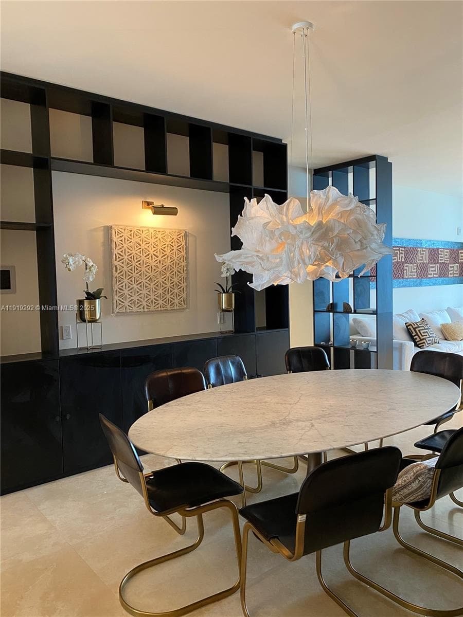16901 Collins Ave 1