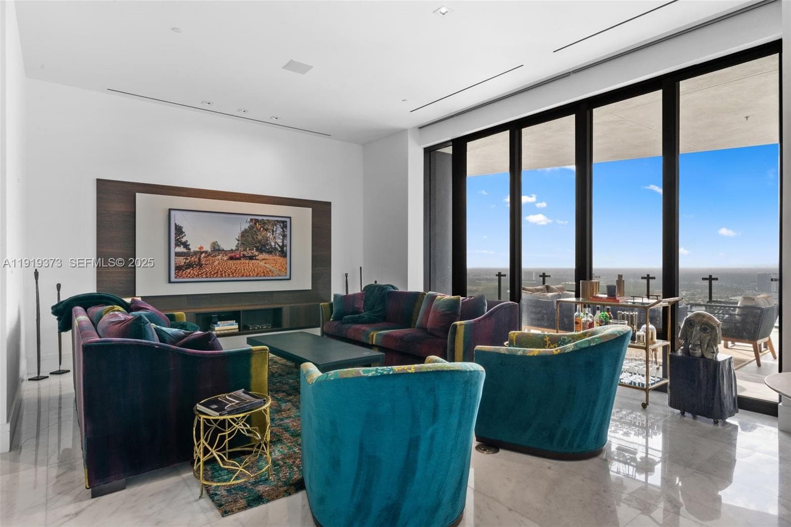 17141 Collins Ave 4