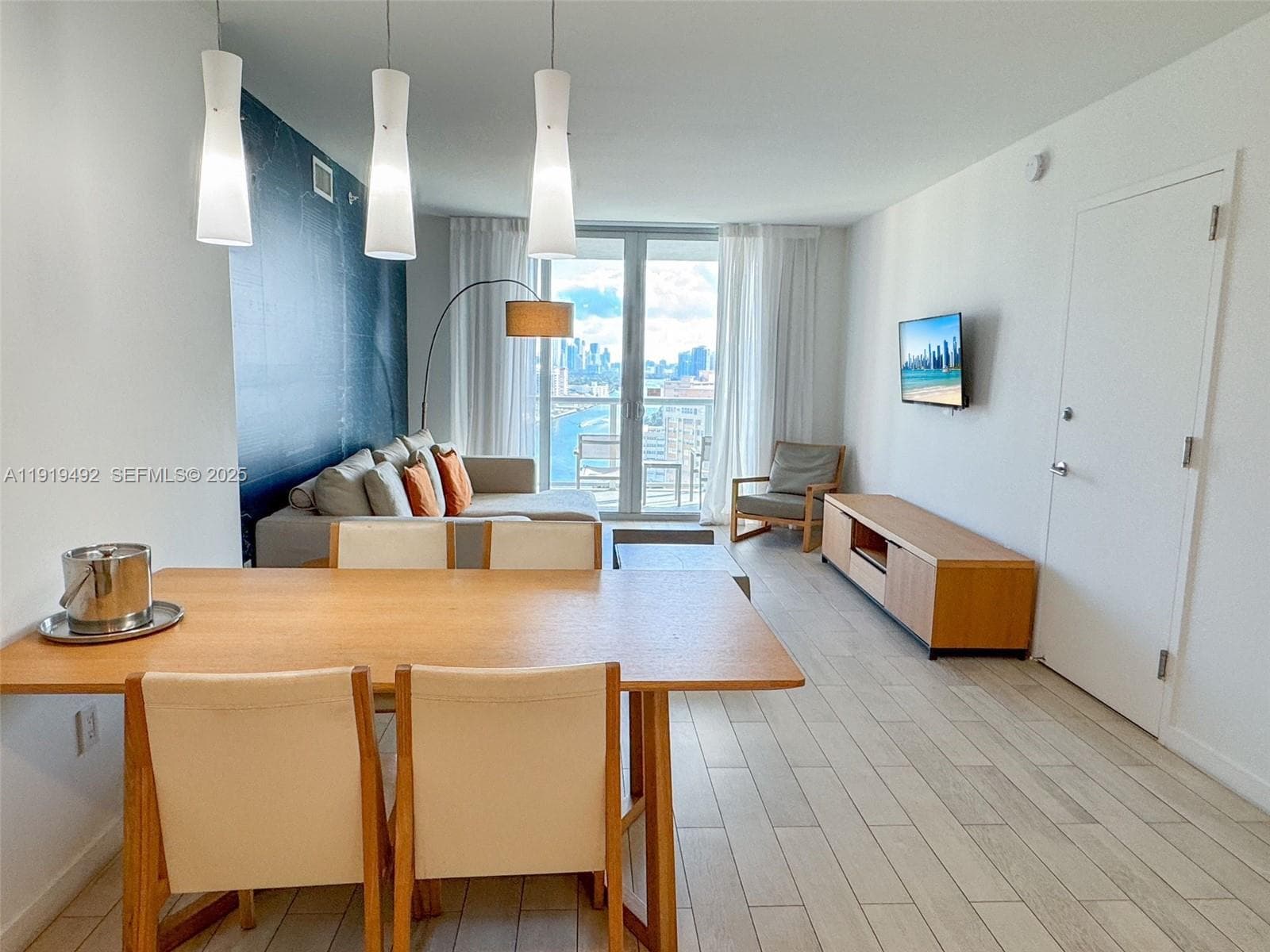 2602 E Hallandale Beach Blvd R1807 photo 6