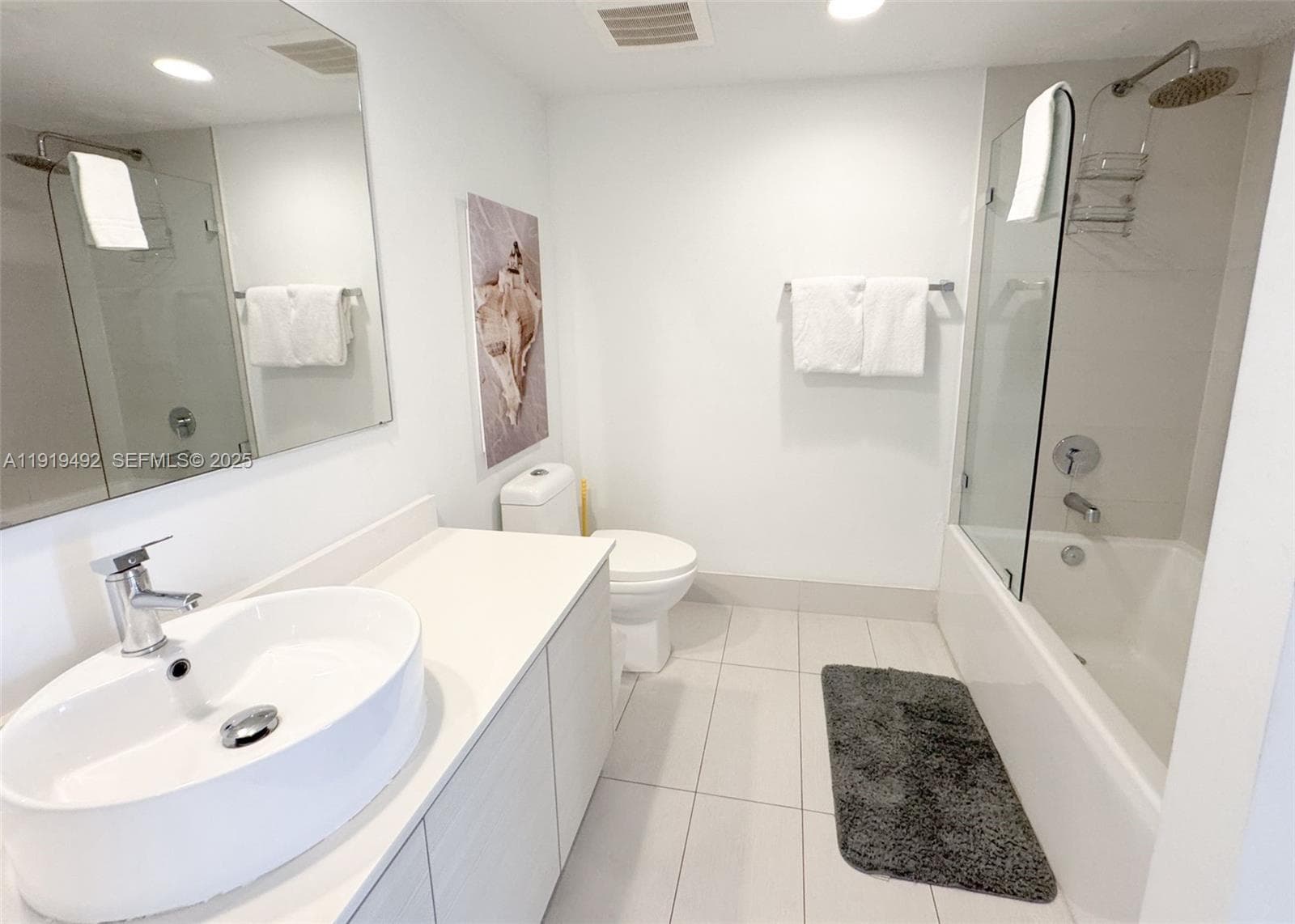 2602 E Hallandale Beach Blvd R1807 photo 8