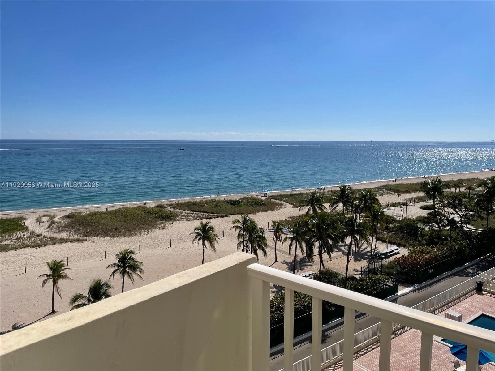 750 Ocean Blvd 2