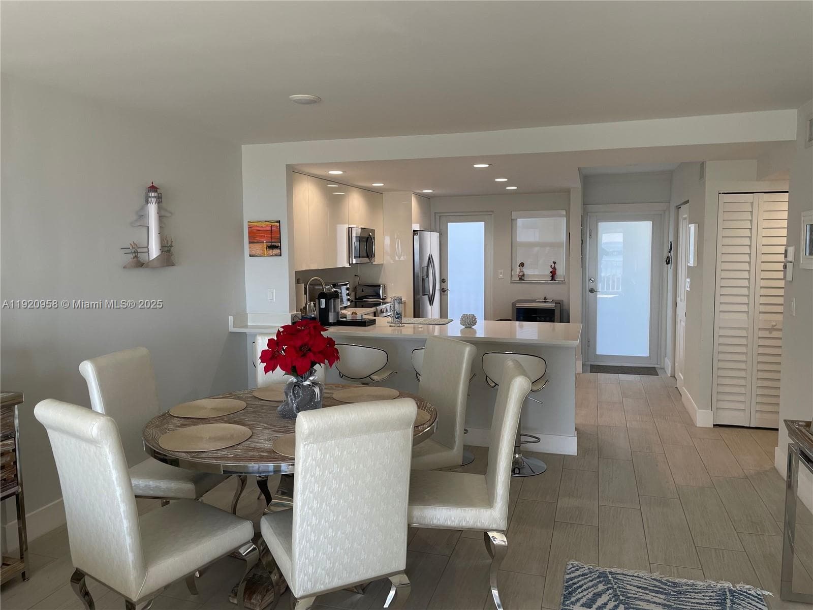 750 Ocean Blvd 702 photo 7