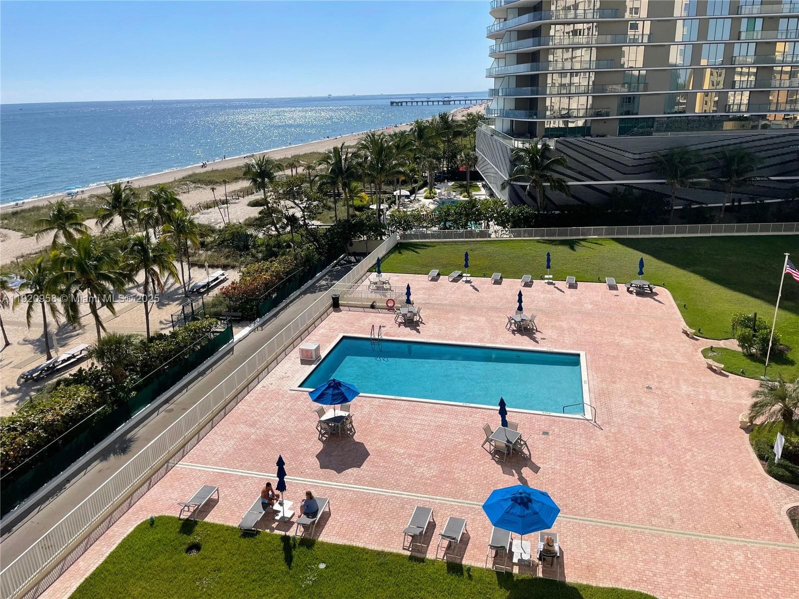 750 Ocean Blvd 1