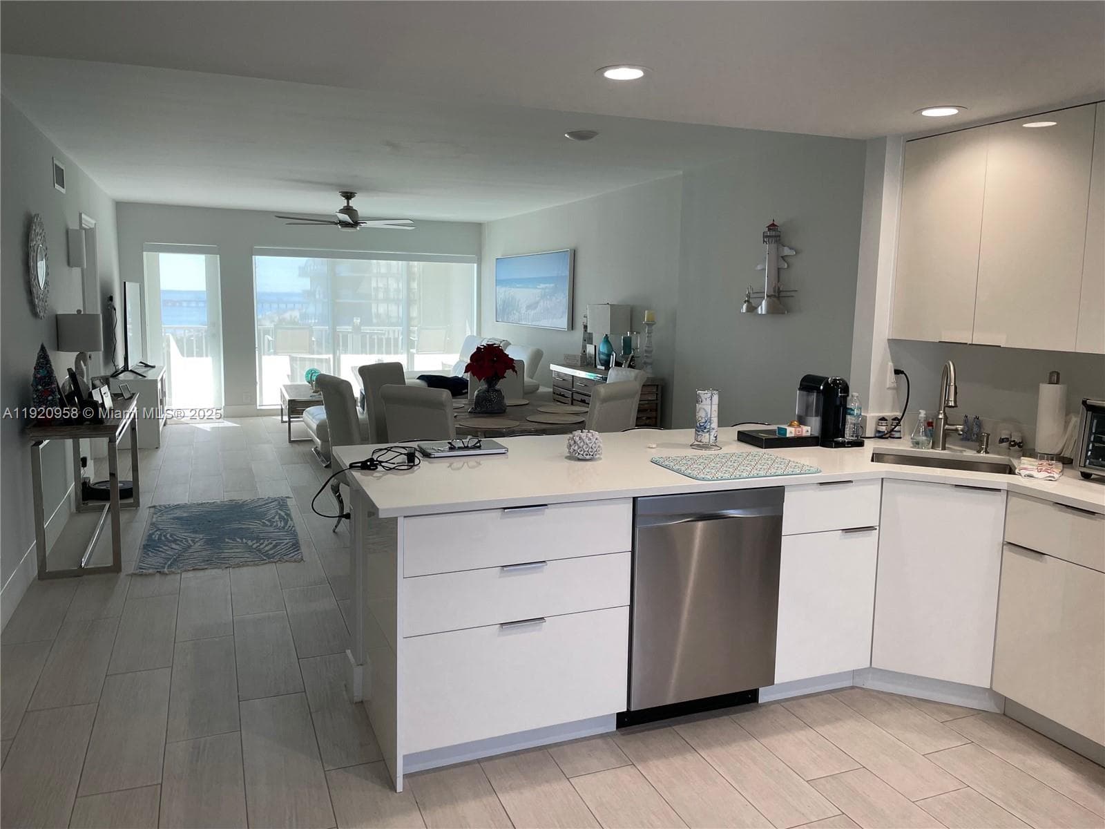 750 Ocean Blvd 702 photo 10