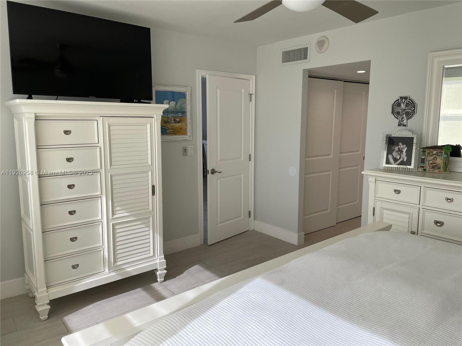 750 Ocean Blvd 702 photo 18