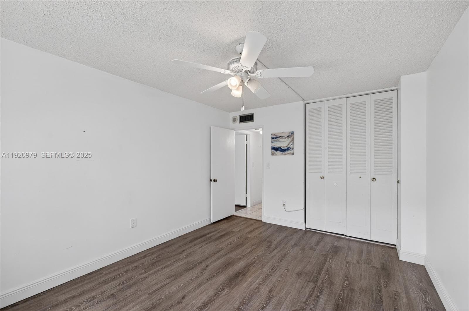 2851 NE 183rd St 216E photo 7