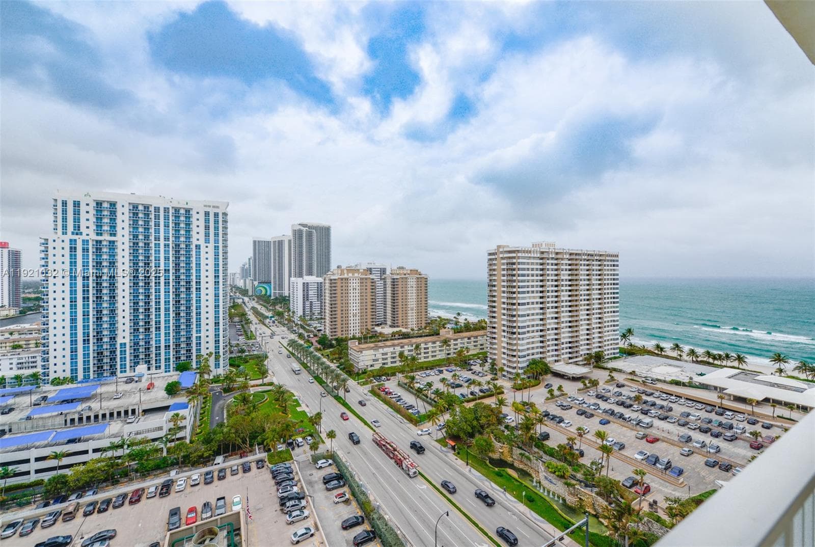 1985 S Ocean Dr 17H photo 1