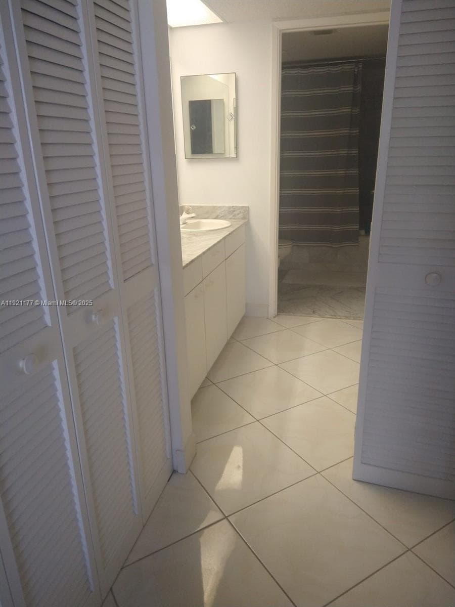 9341 SE Collins Ave 303 photo 7