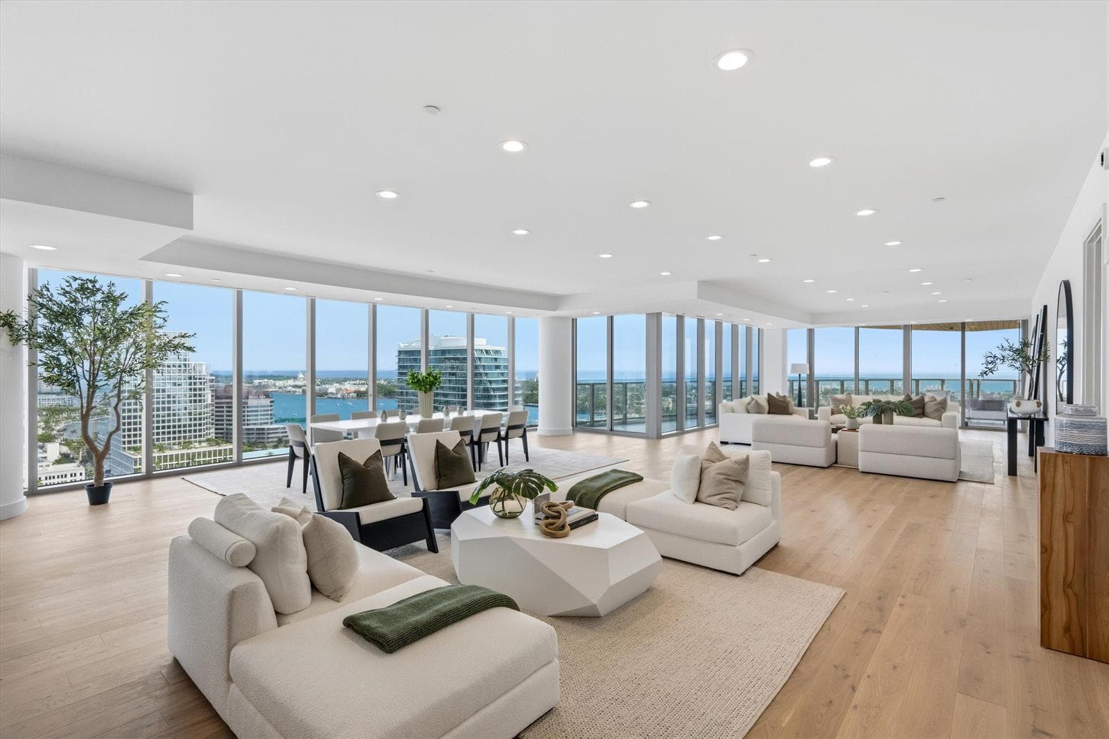 1333 S Flagler Drive #2201 3