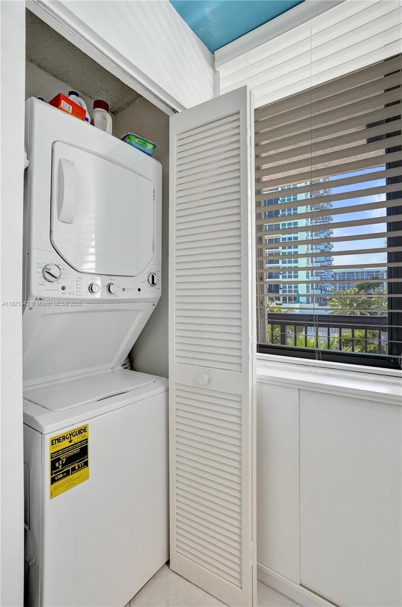 510 Ocean Blvd 308 photo 23