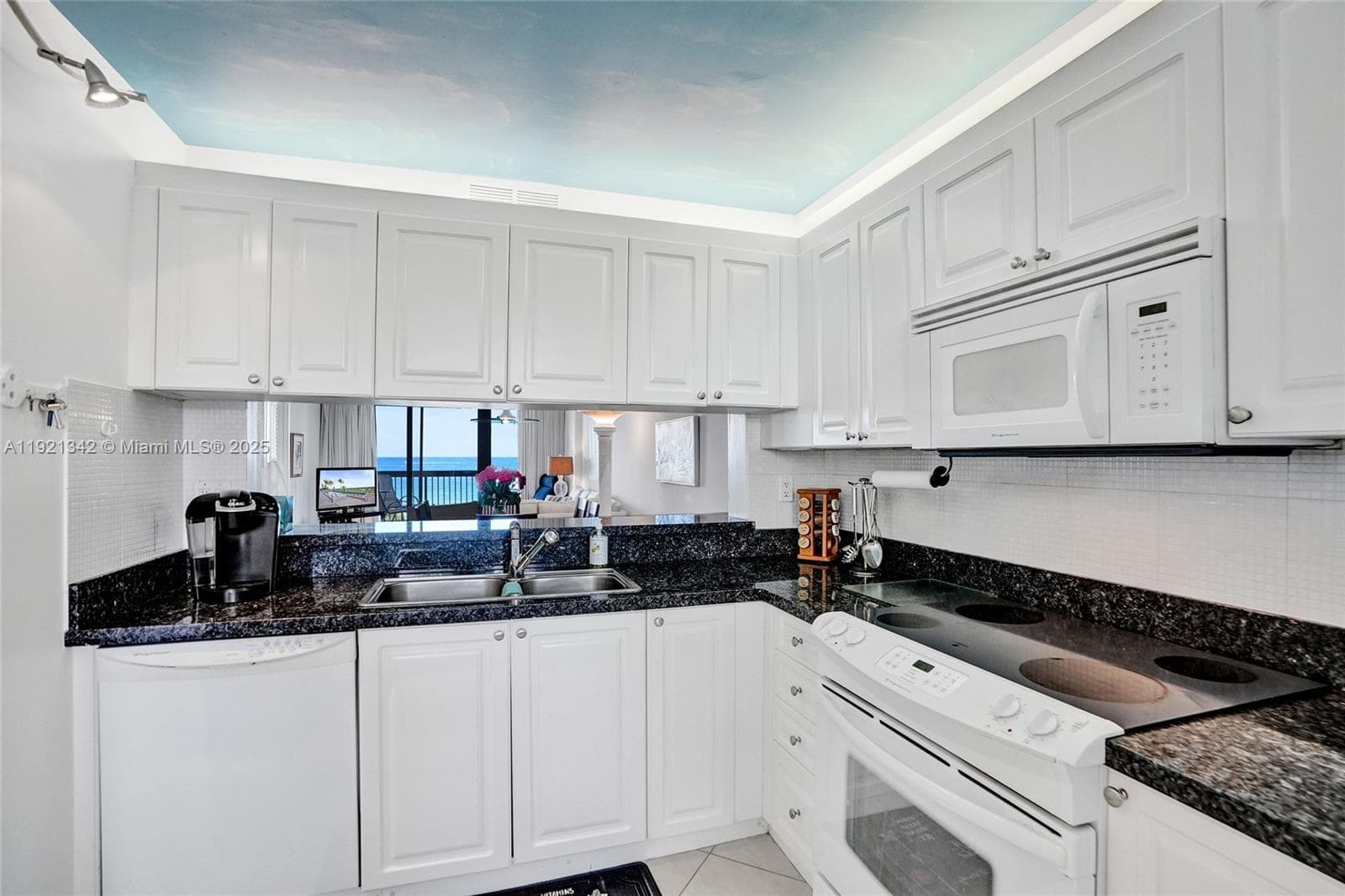 510 Ocean Blvd 308 photo 6