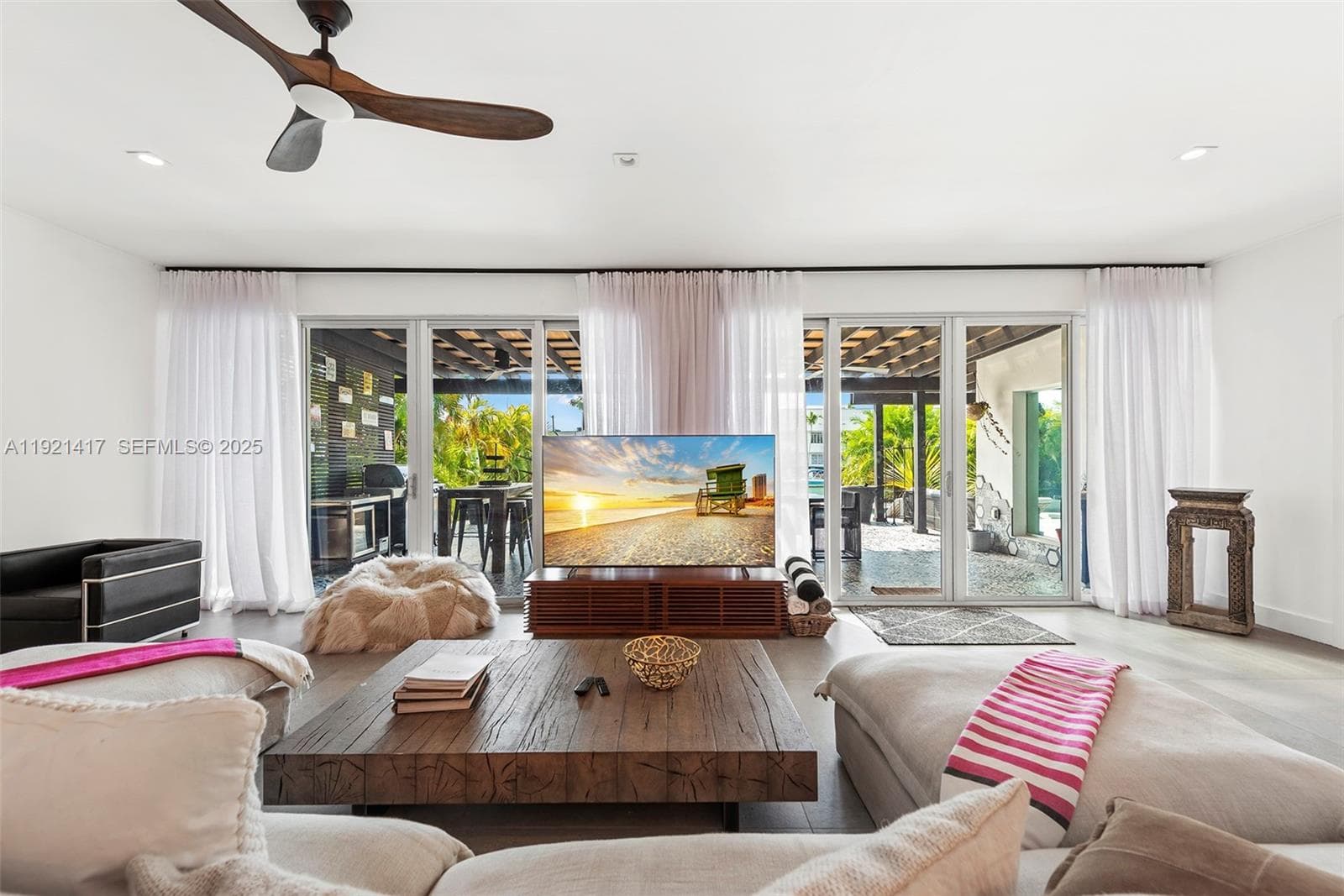 970 Shore Dr 5