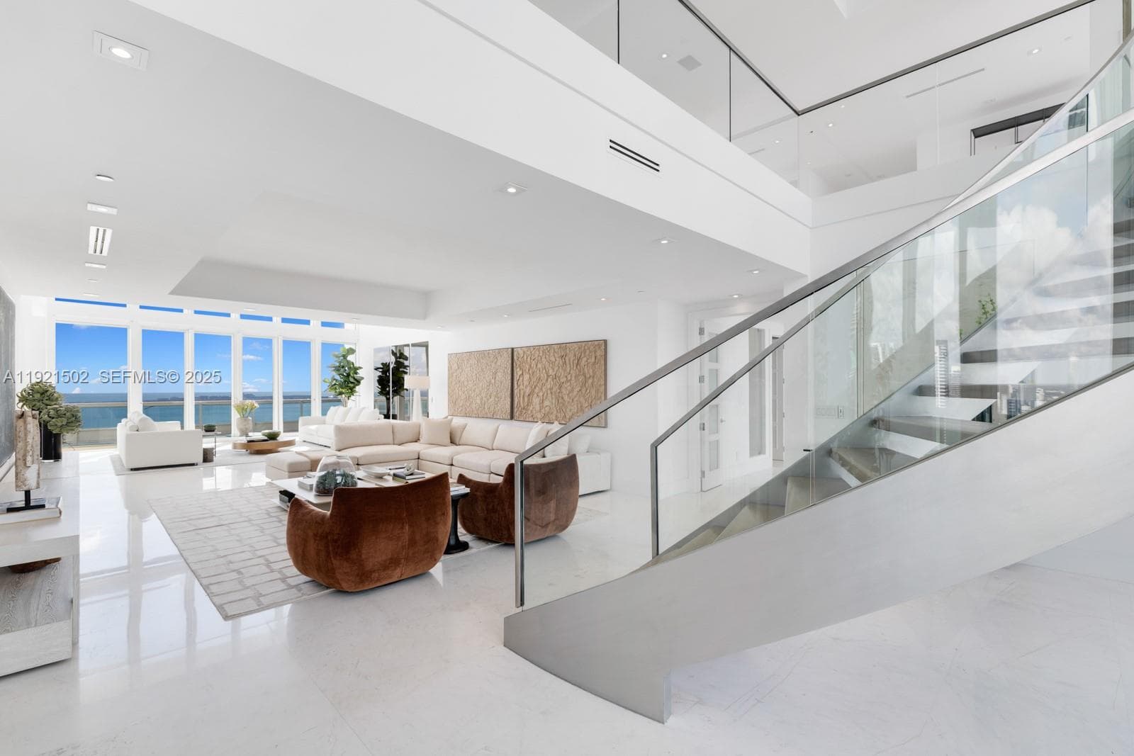 1643 Brickell Ave 5