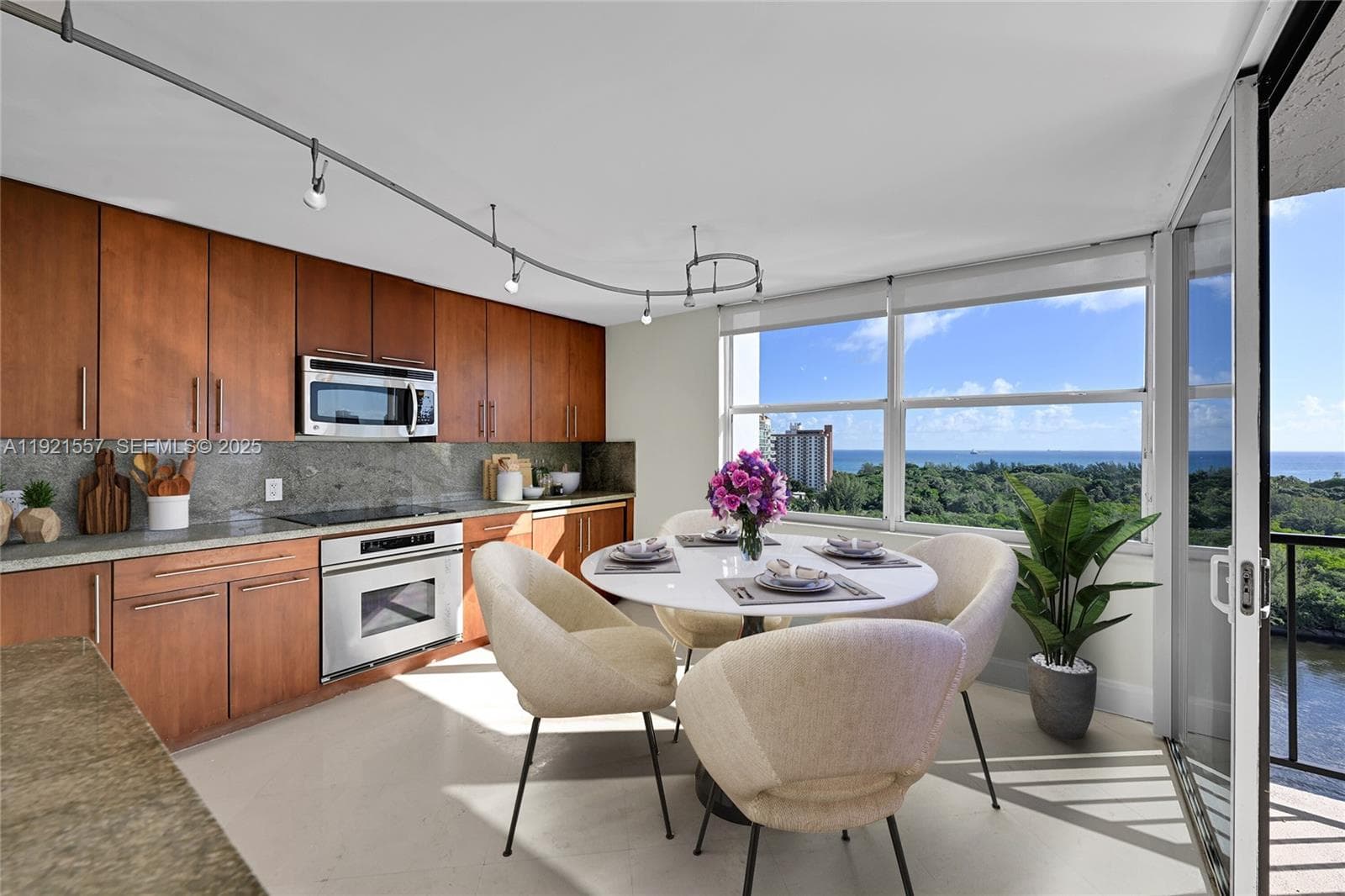 936 Intracoastal Dr 15H photo 9