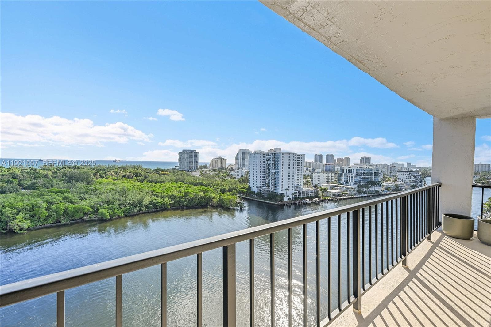 936 Intracoastal Dr 15H photo 24