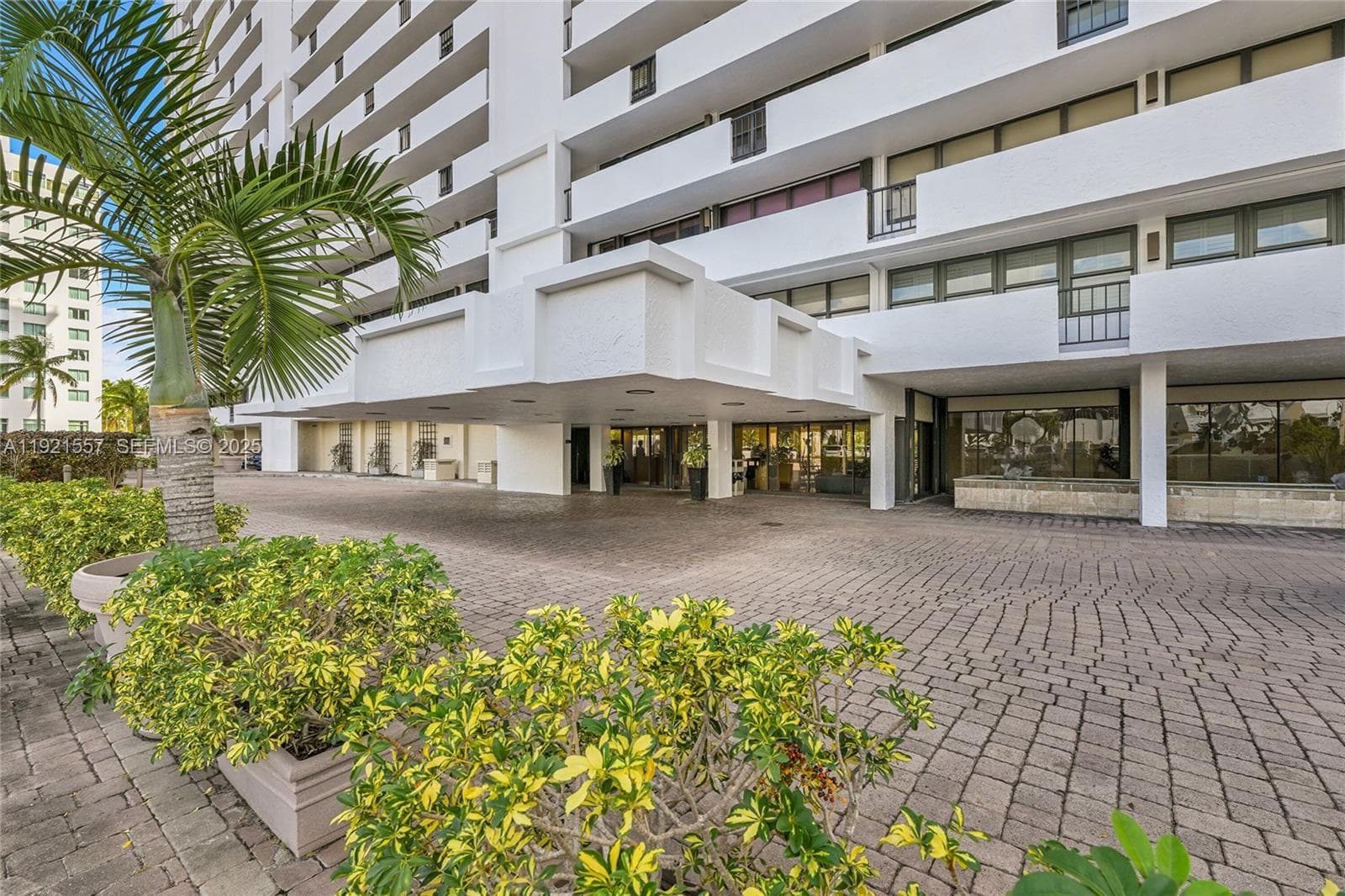 936 Intracoastal Dr 4