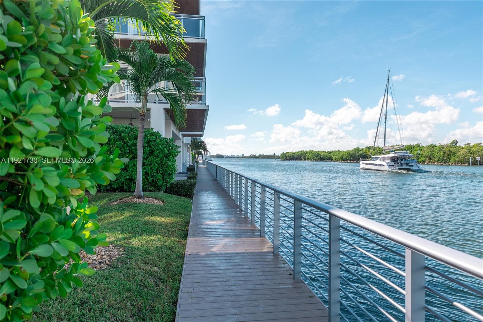 6100 Ocean Dr 5