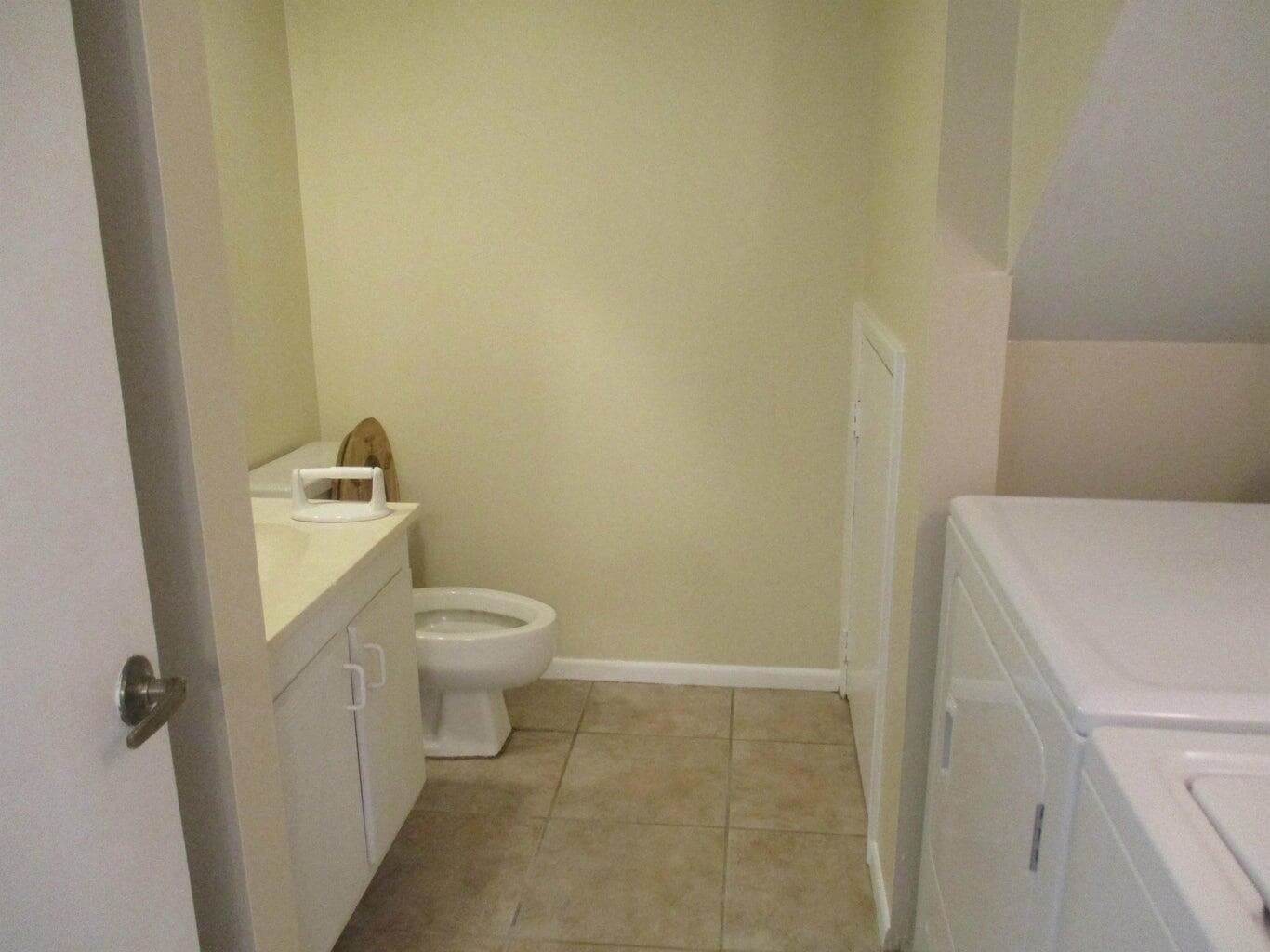 825 Center Street #3c 4