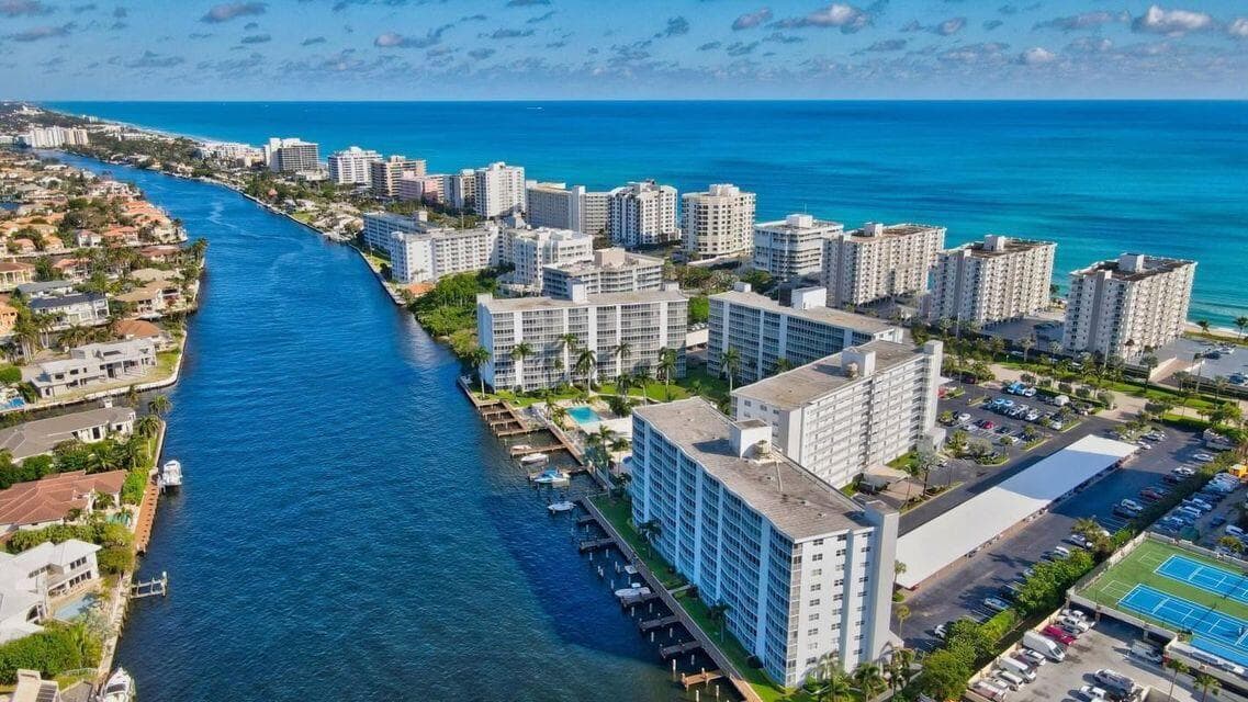 3300 S Ocean Boulevard #320-c 4