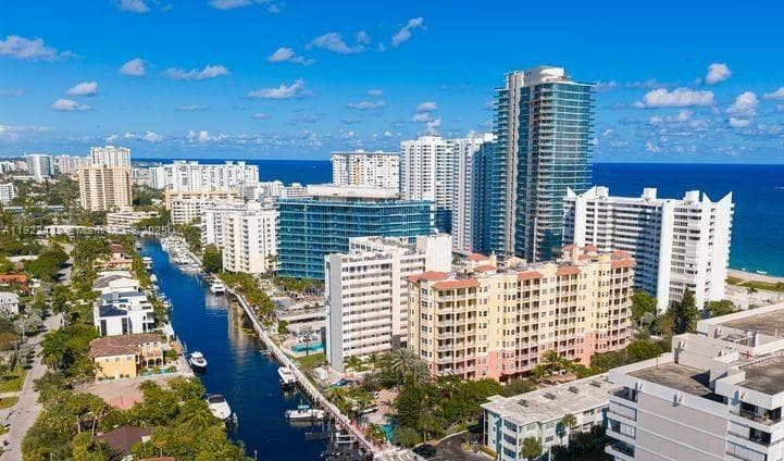 1395 Ocean Blvd 1