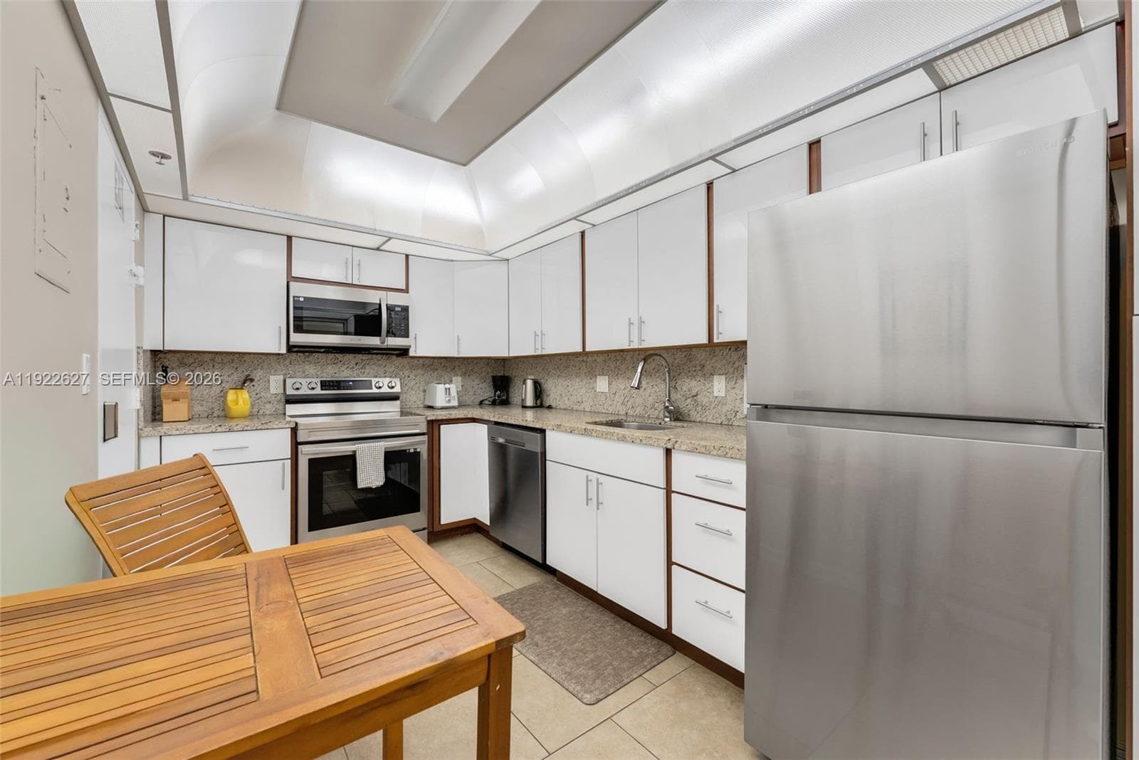 3801 S Ocean Dr 7V photo 10