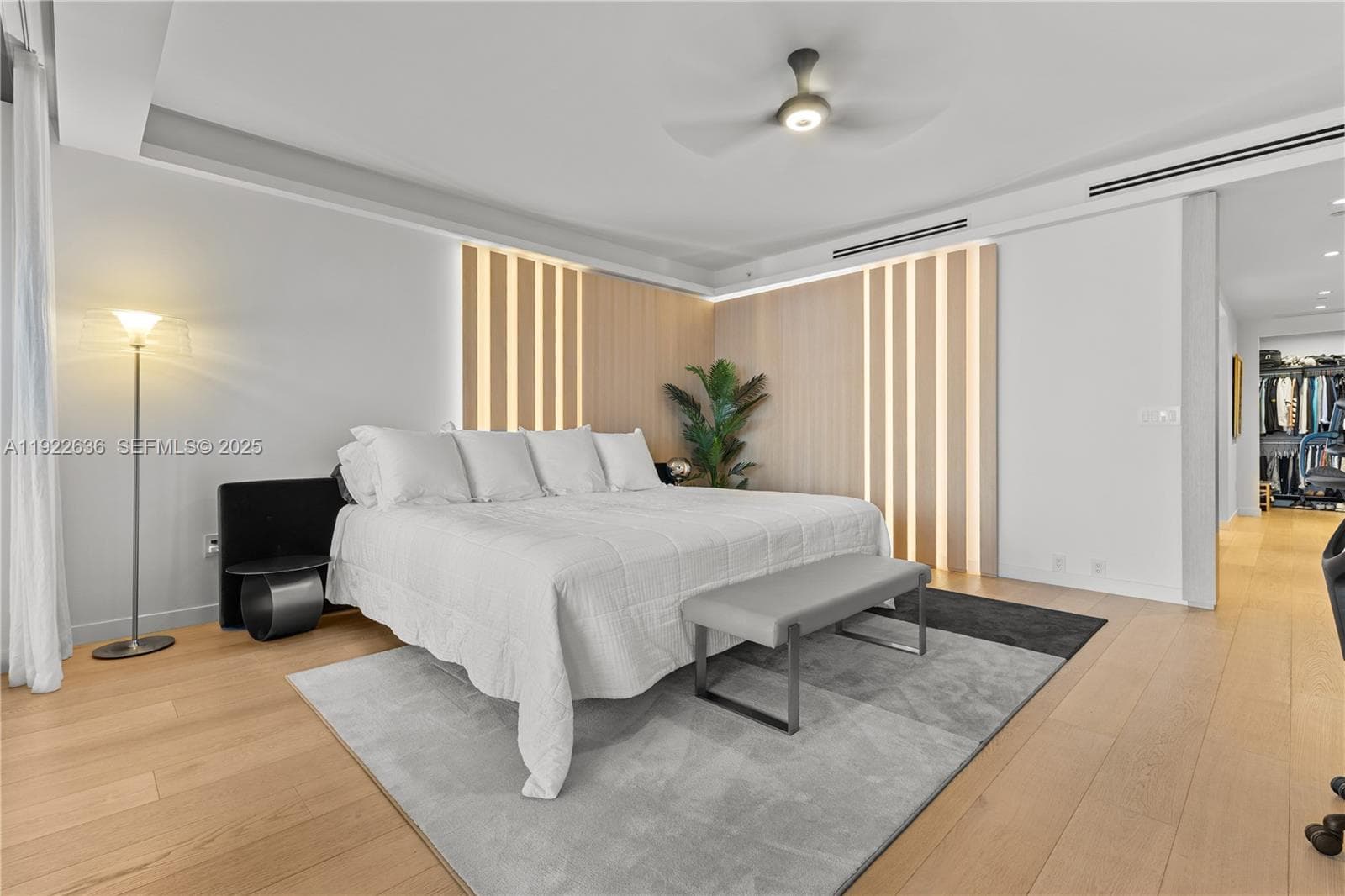 6800 Fisher Island Dr 6842 photo 18