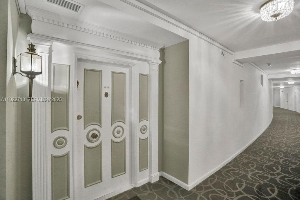 5255 Collins Ave 5D photo 15