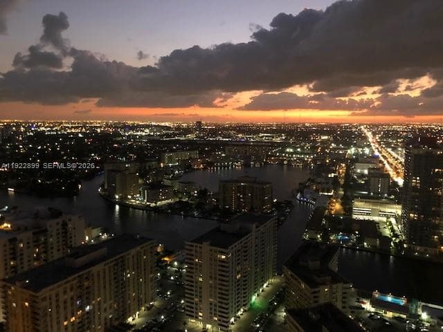 1800 Ocean Dr 2