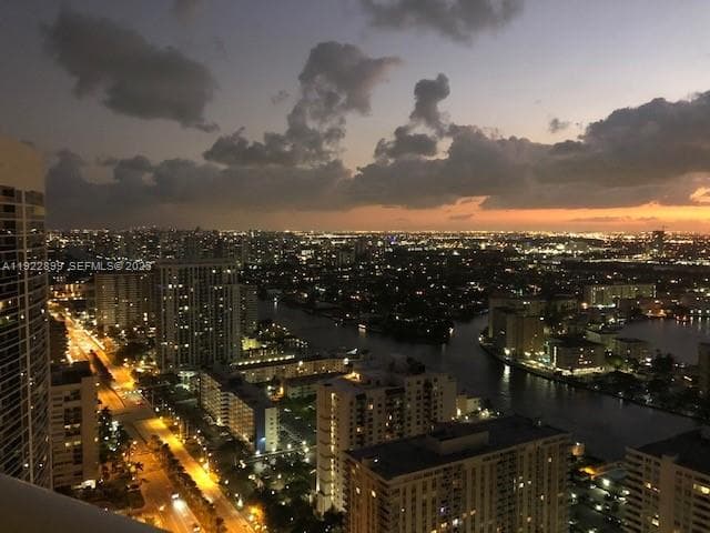 1800 Ocean Dr 3