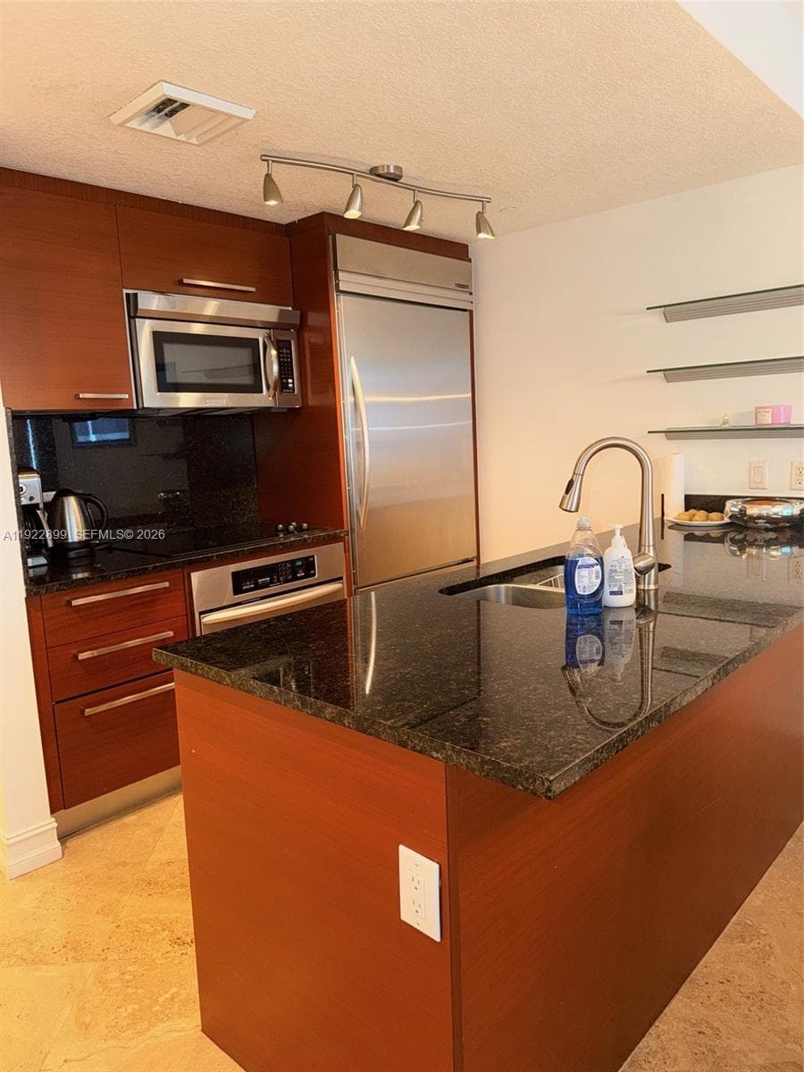 1800 Ocean Dr LP4206 photo 14