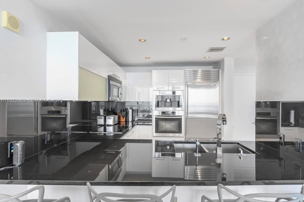 17121 Collins Ave 903 photo 13