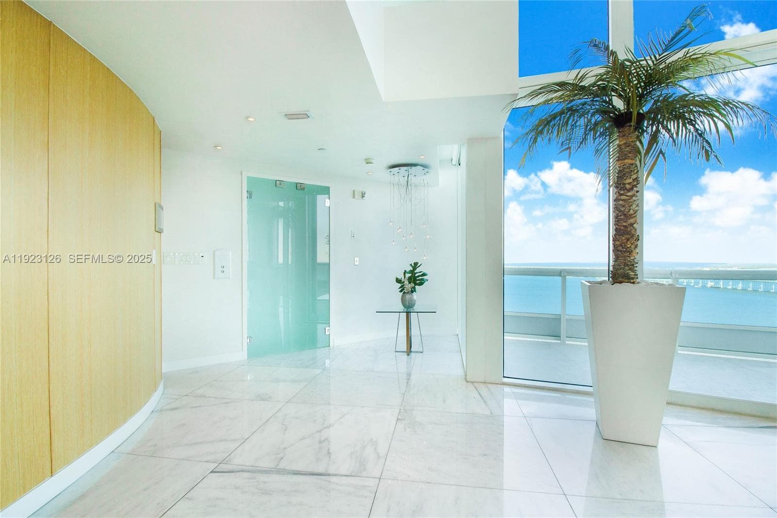 1643 Brickell Avenue 3