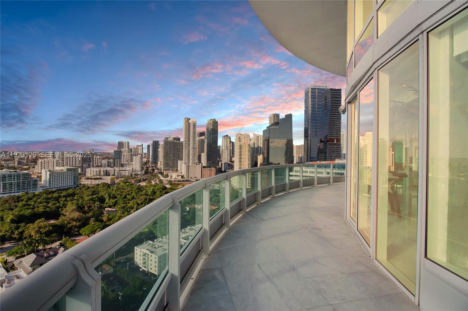 1643 Brickell Avenue 2902 photo 8