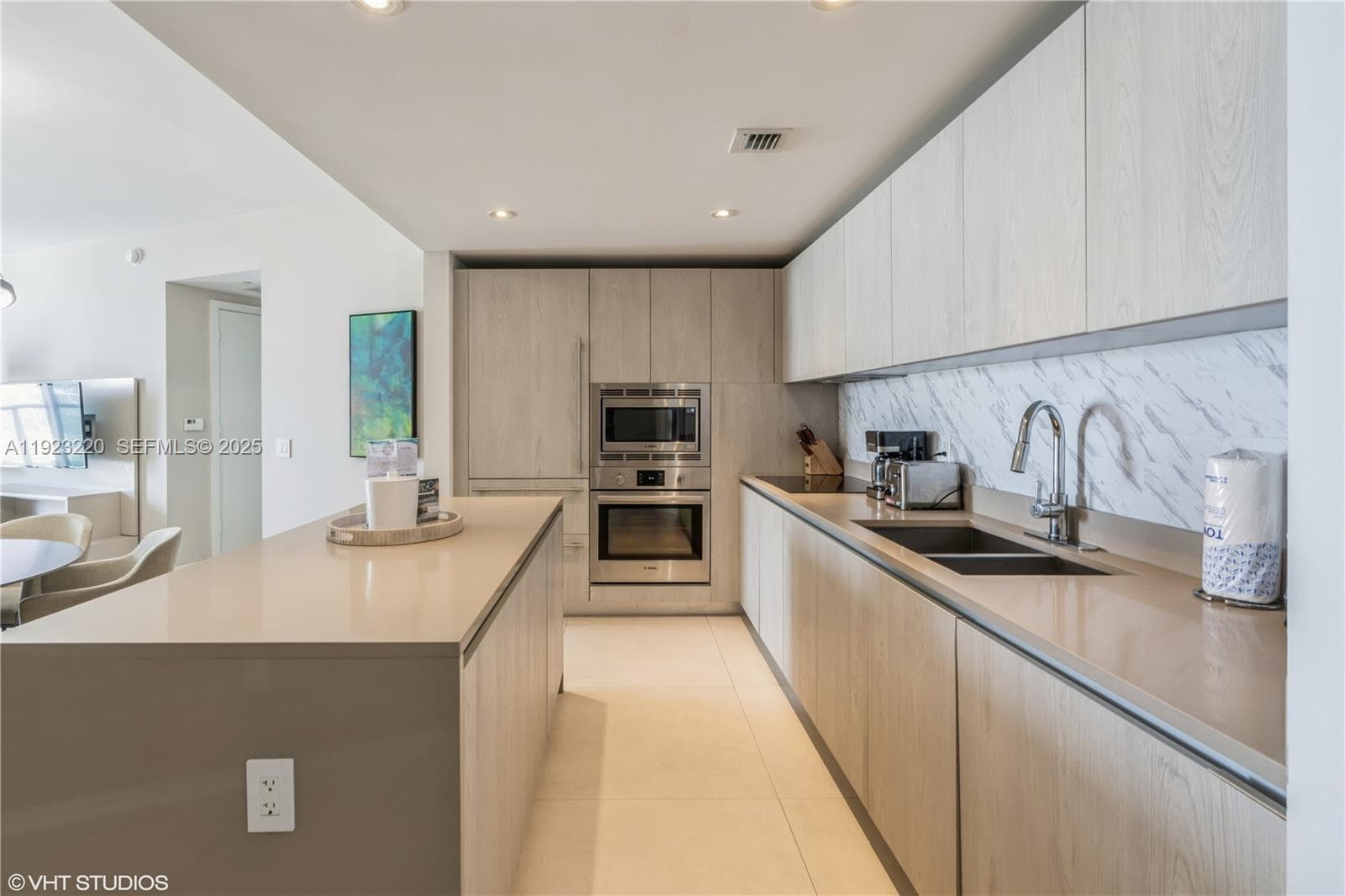4111 Ocean Dr 2