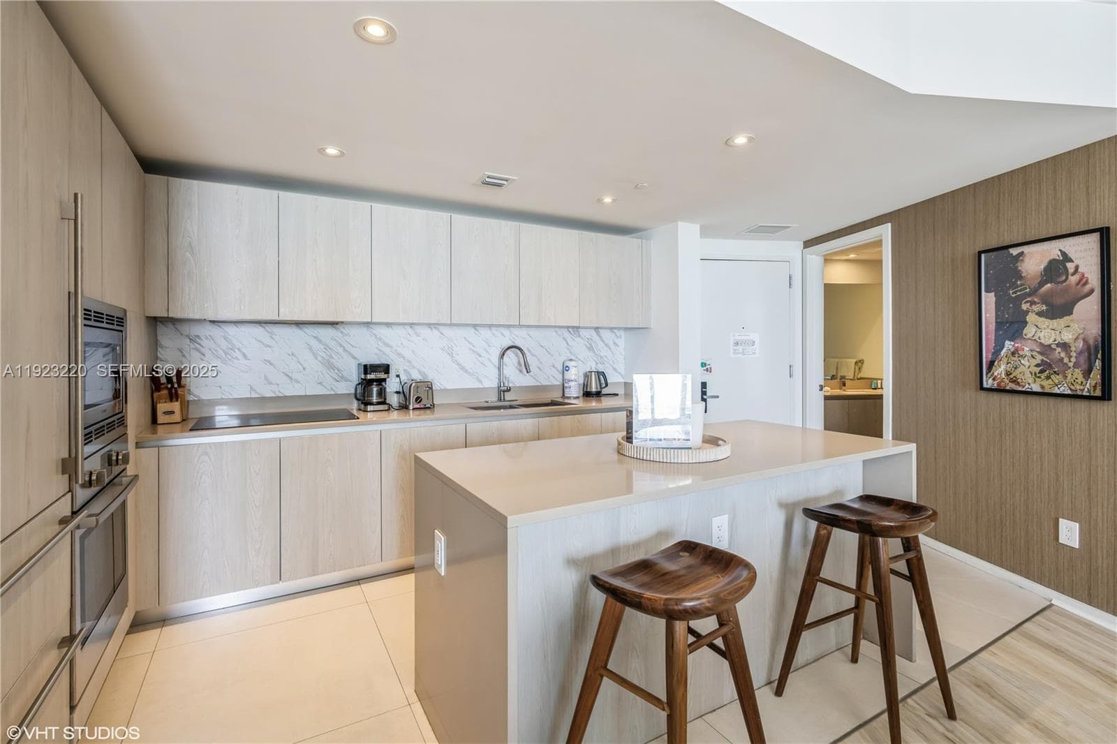 4111 Ocean Dr 1904 photo 10