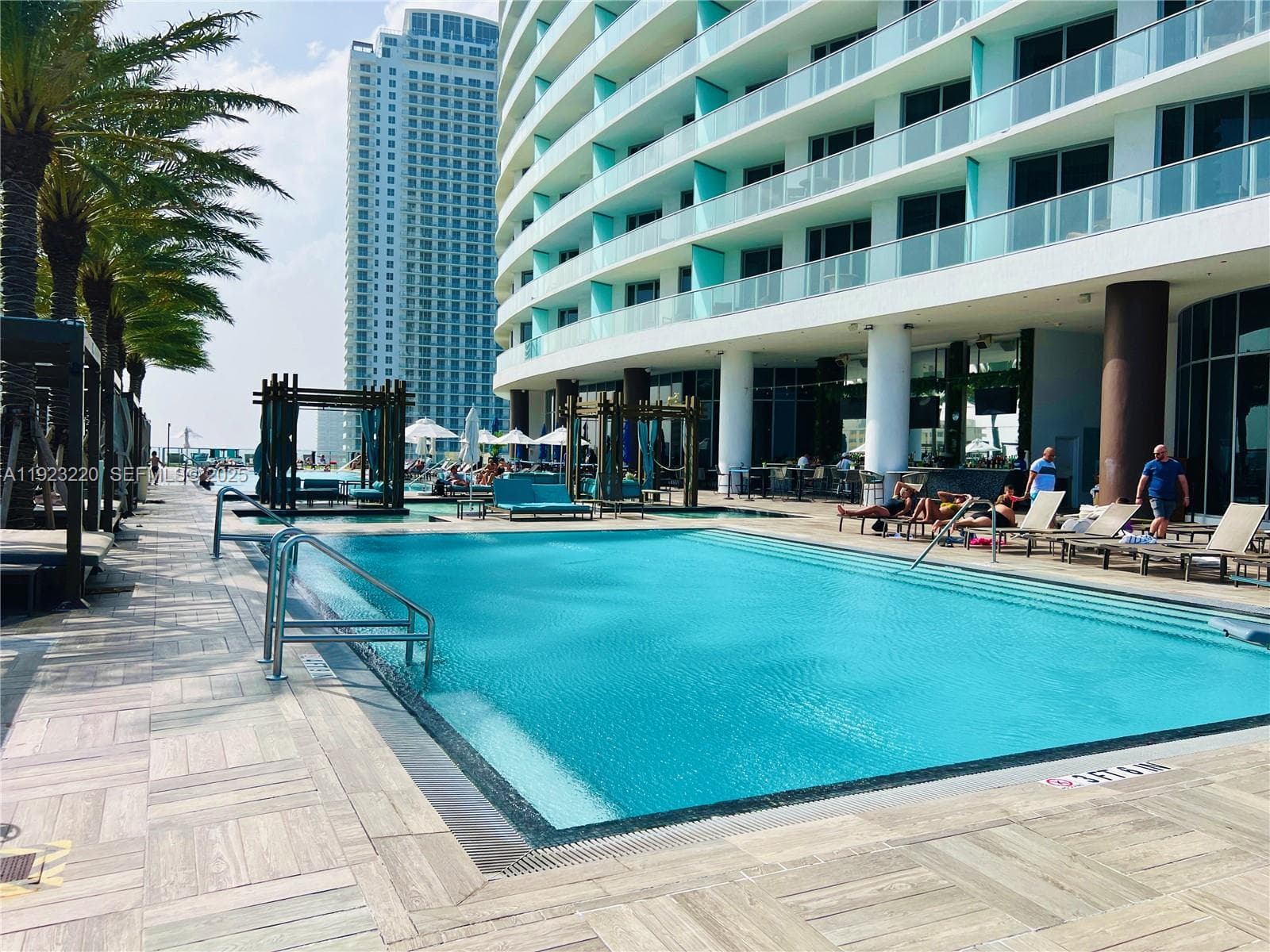 4111 Ocean Dr 1904 photo 25
