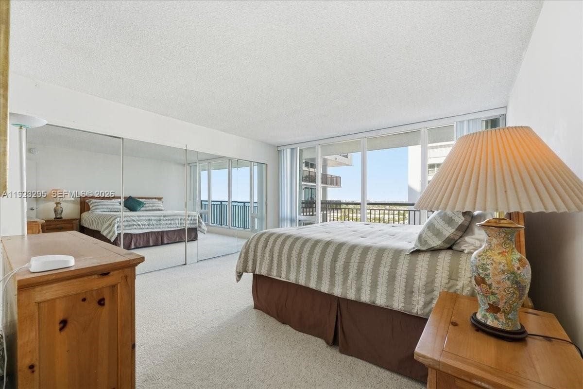 4280 Galt Ocean 12H photo 23
