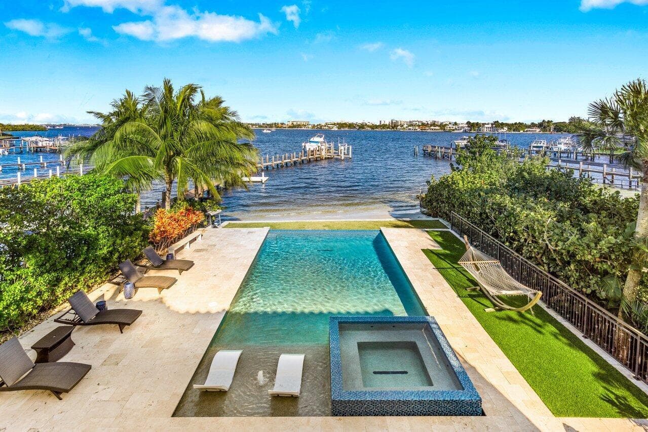 200 N Lake Drive 2