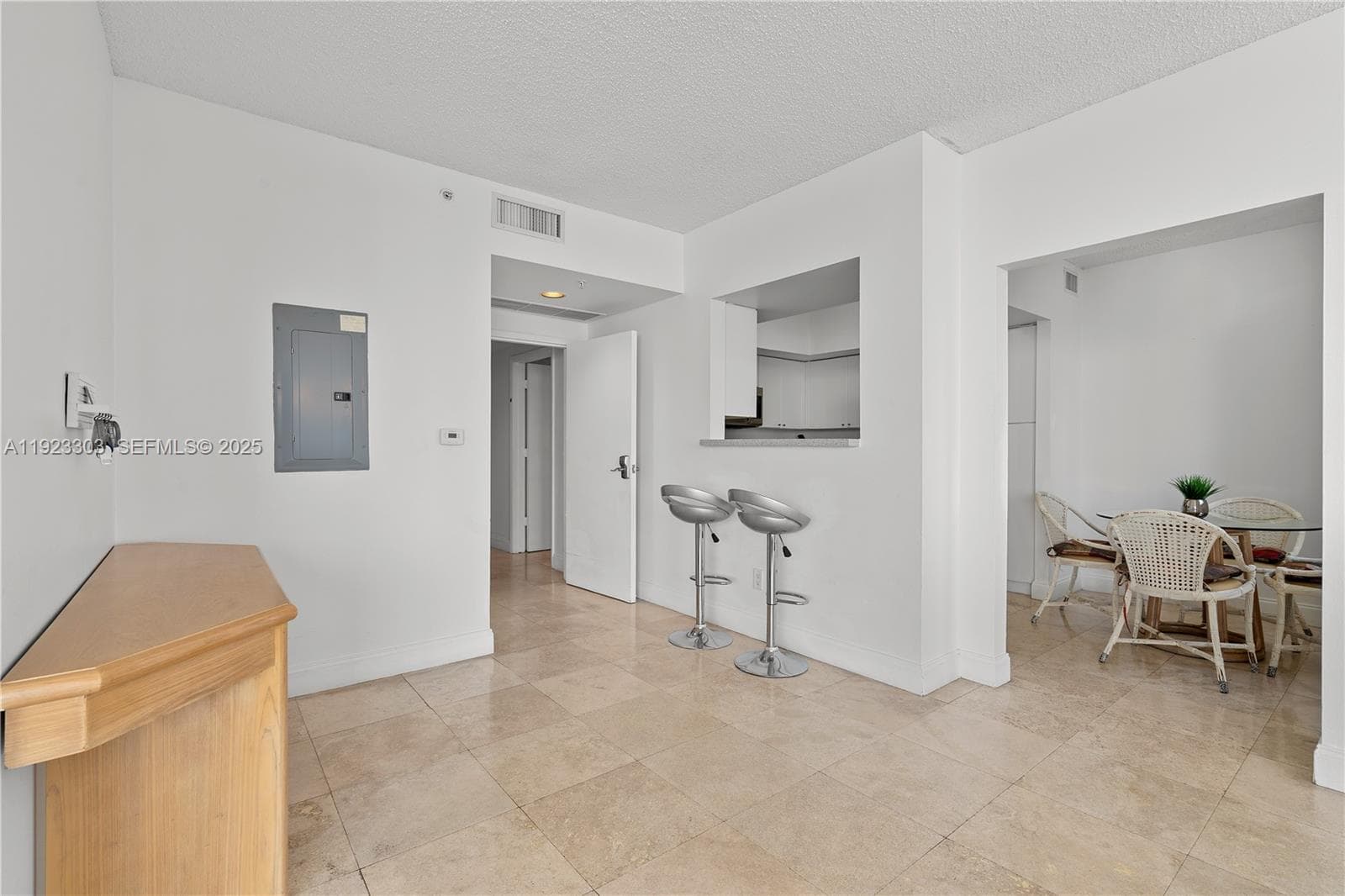 17375 E Collins Ave 1108 photo 5