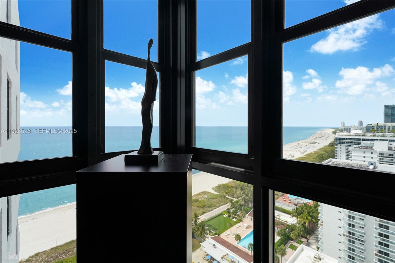 2555 Collins Ave PH114 photo 1