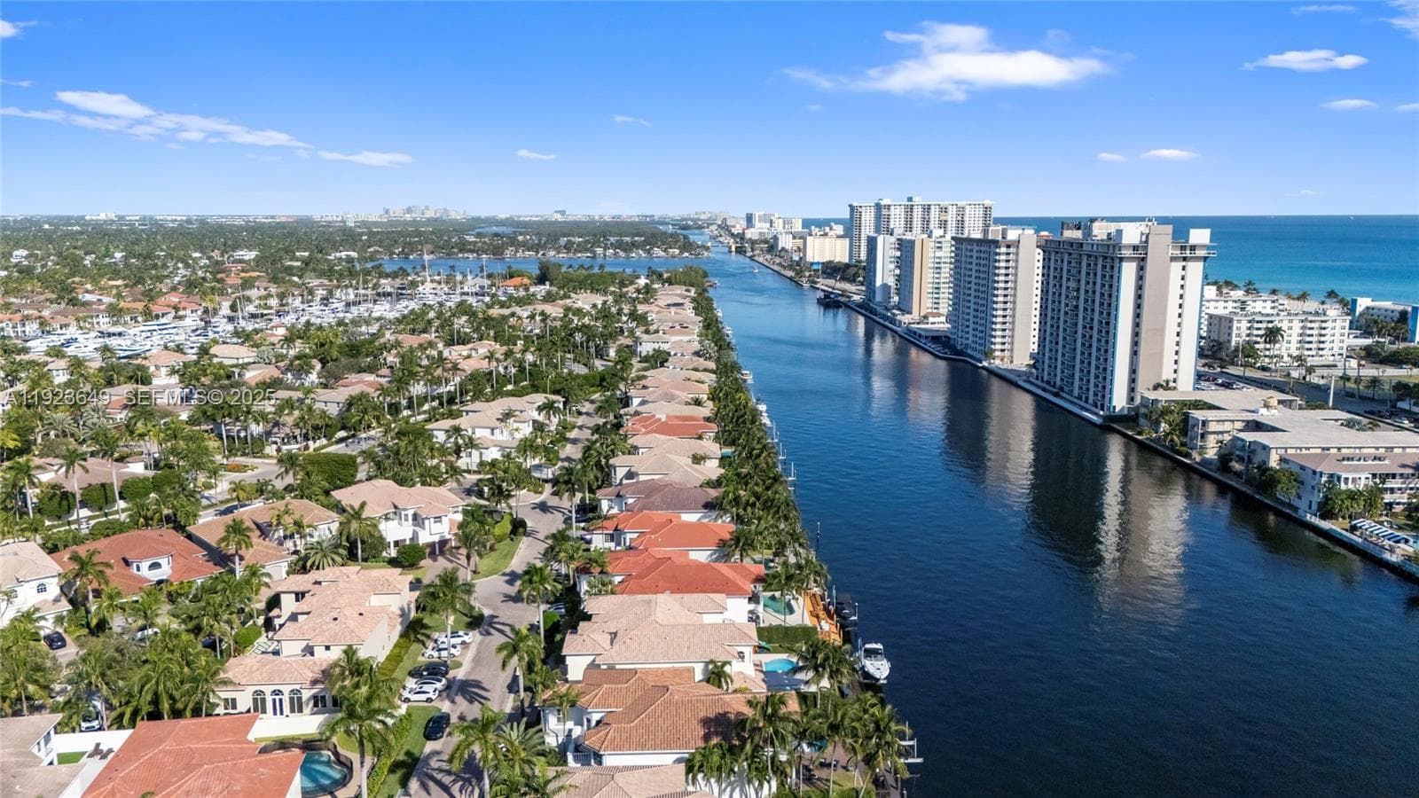 1555 Windjammer Way 2