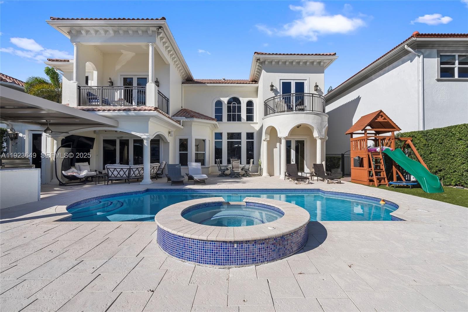 1555 Windjammer Way 5