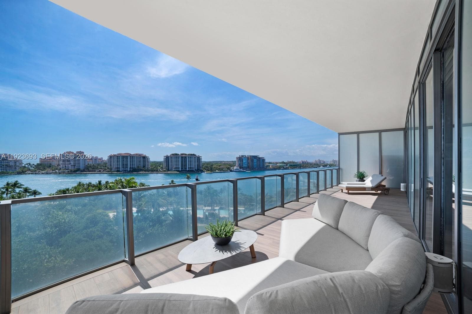 800 Pointe Dr 801 photo 9