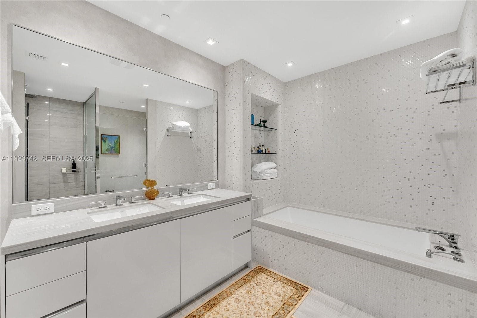 16901 Collins Ave 1802 photo 18