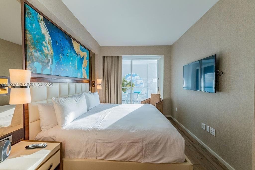 551 Fort Lauderdale Beach Blvd R204 photo 20